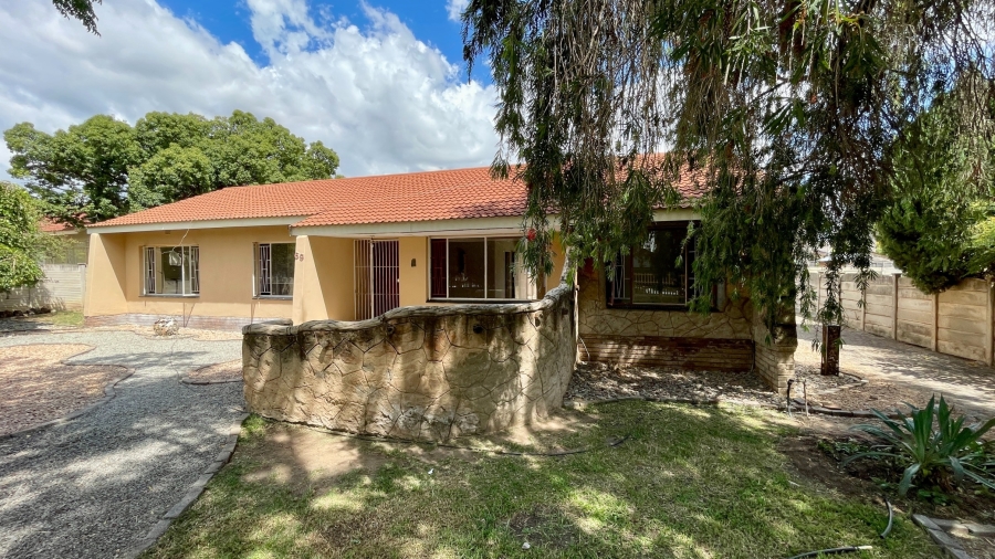 3 Bedroom Property for Sale in La Hoff North West